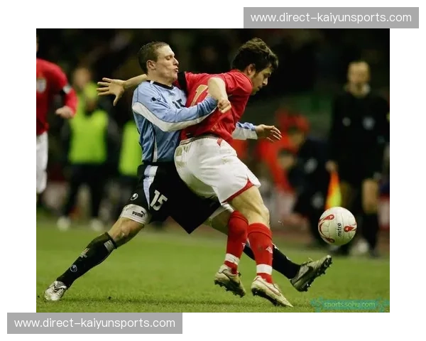 宿命对决！英格兰vs乌拉圭：是“三狮军团”的青春风暴，还是“乌拉圭之魂”的硬核阻击？